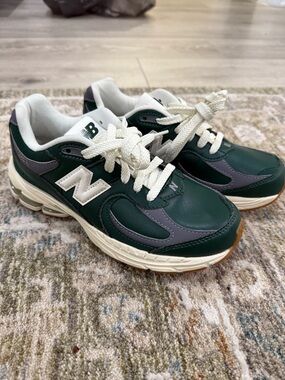 New Balance Green and Gray Leather Sneakers with Cream Laces